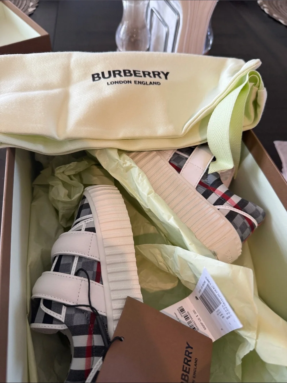 Burberry Kids Black & White Check Sneakers authentic 9 1/2 kids Burberry
